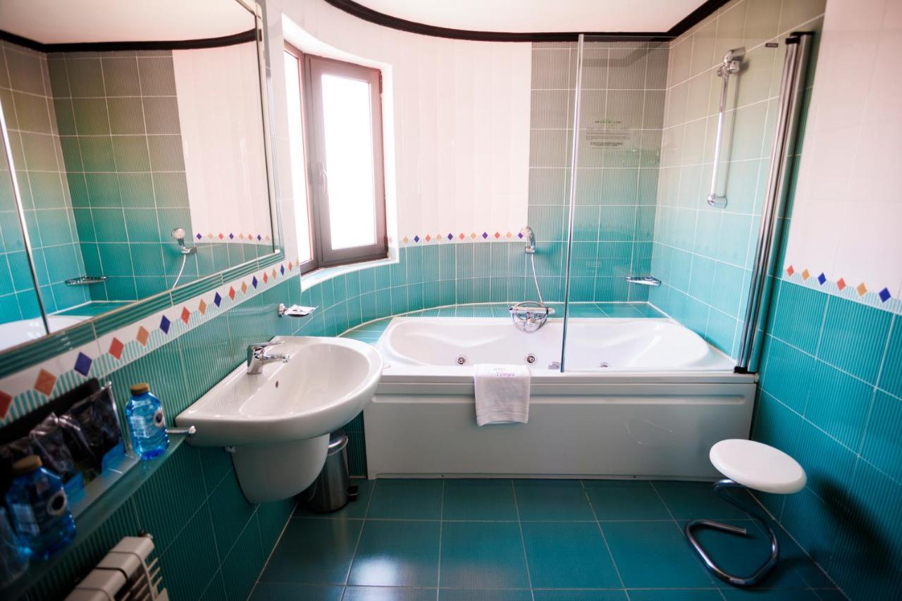 Motel Venus Santiago Santa María Zewnętrze zdjęcie